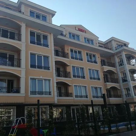 Rif 3 Apartament *